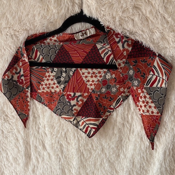 JH Collectibles Red and Black Patterned Scarf - Picture 1 of 5